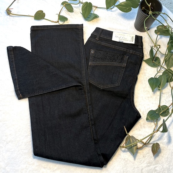 Sonoma Denim - 🏷️ Sonoma Life Style Stretch Mid Rise Demi Bootcut Dark Blue Jeans Medium Large